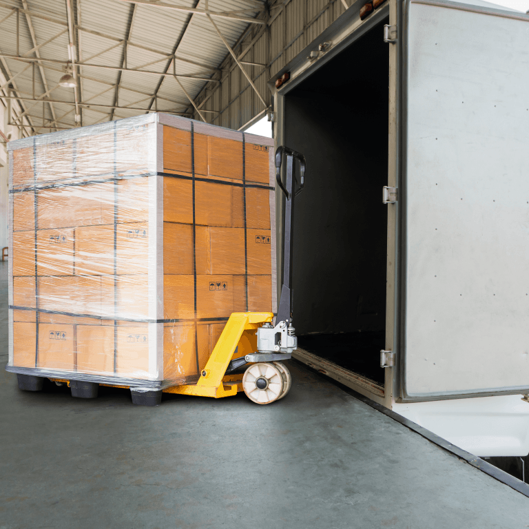 Volume and truckload freight shipping solutions with Windfall and Estes Express Lines